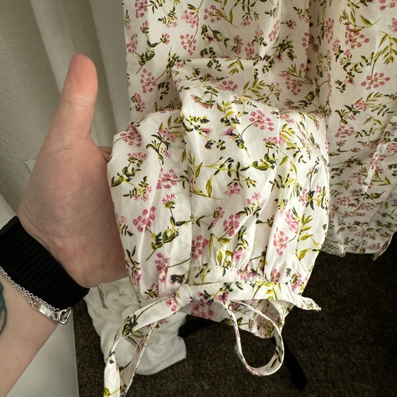 J.Crew Tie-sleeve button-front cotton poplin top in meadow floral - Picture 7 of 9